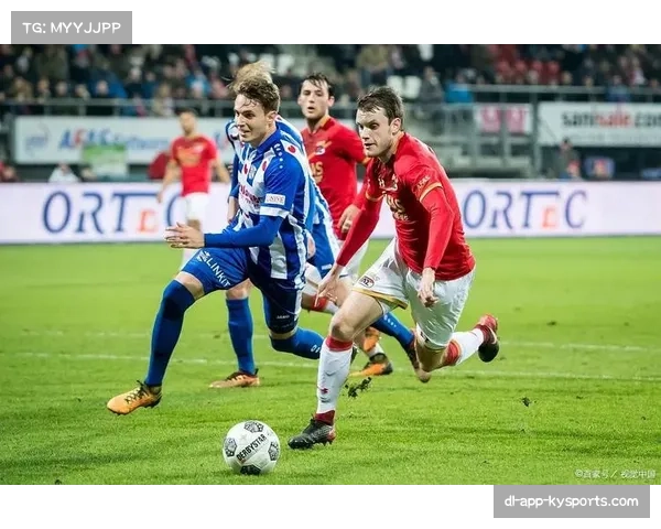 特温特主力后卫集体缺阵 对阵阿尔克马尔或被迫改打五后卫 特温特主力后卫集体缺阵 对阵阿尔克马尔或被迫改打五后卫